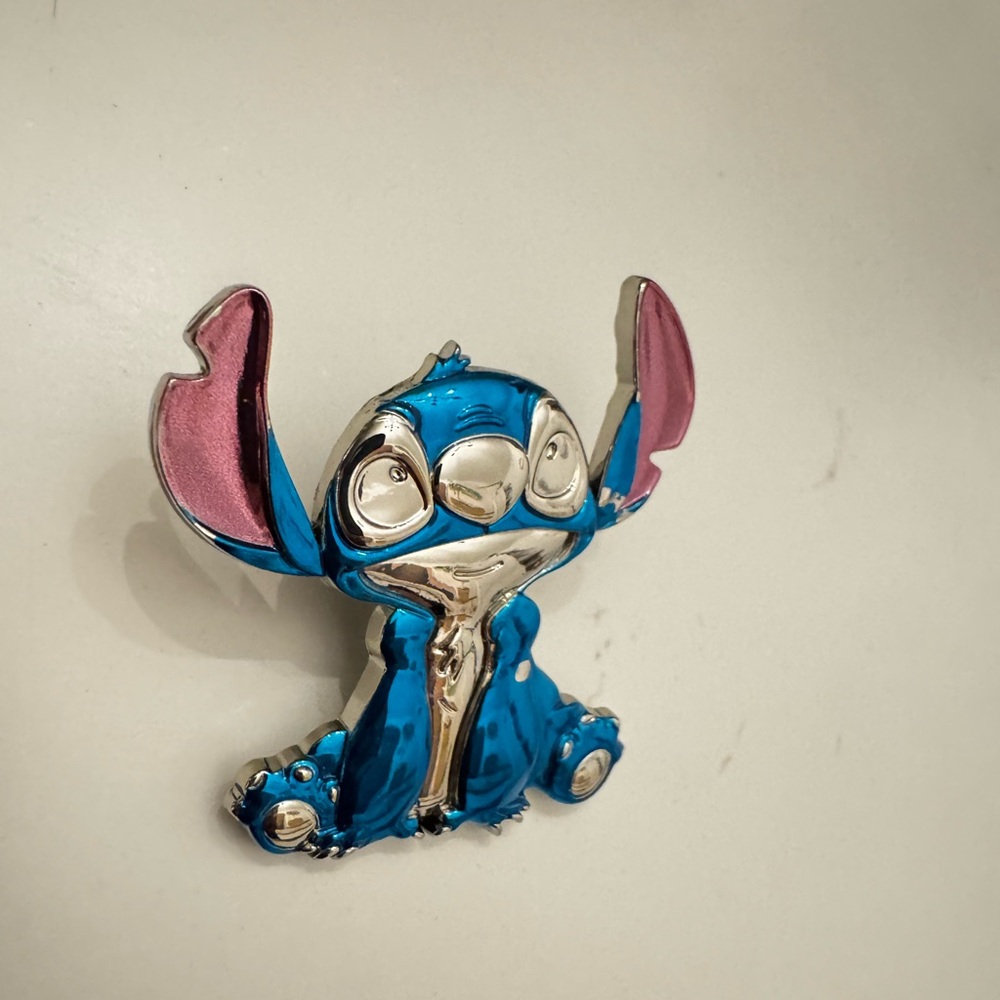 Disney Stitch Enamel Pin – Lilo & Stitch – Authentic Disney Parks Pin